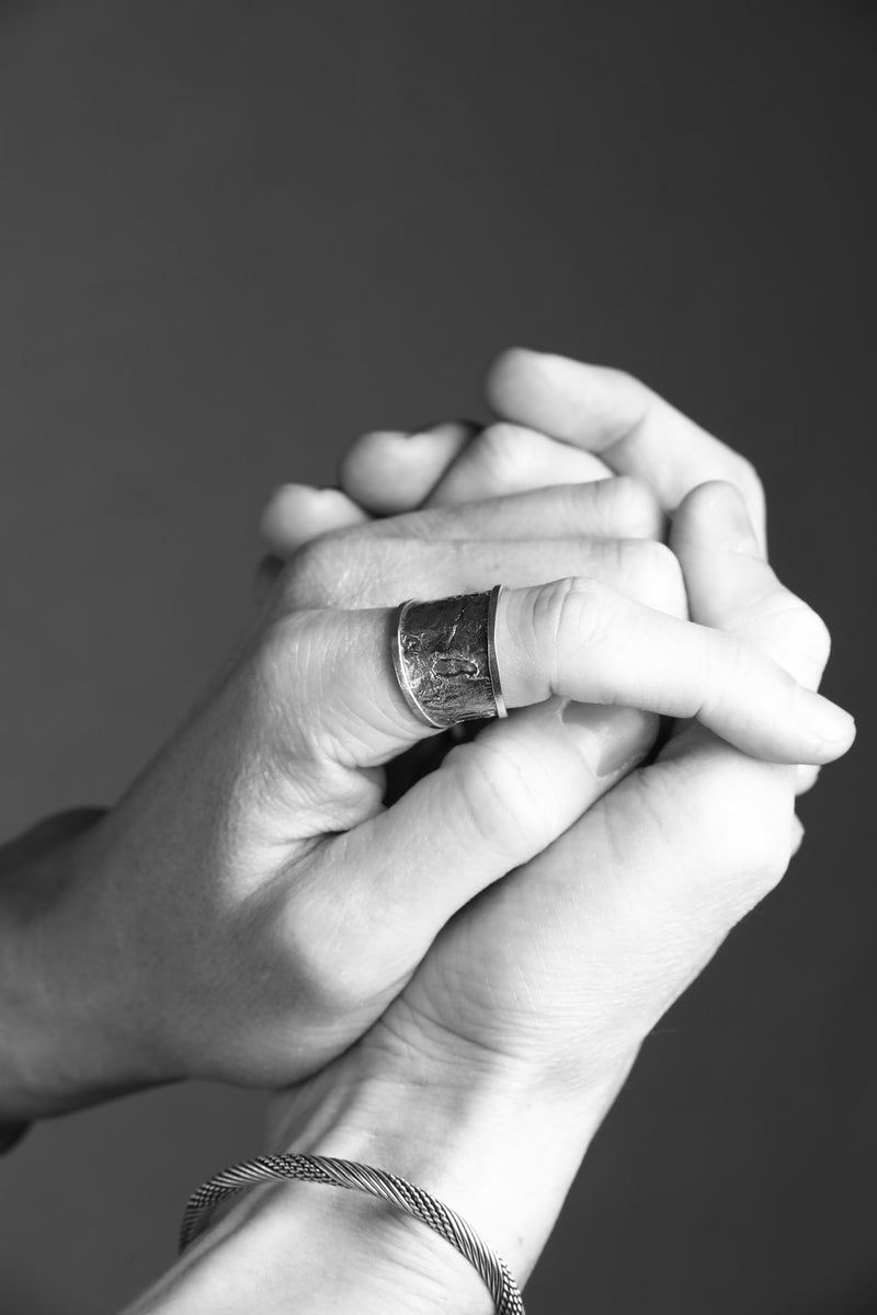 Bague oxydé en argent massif 